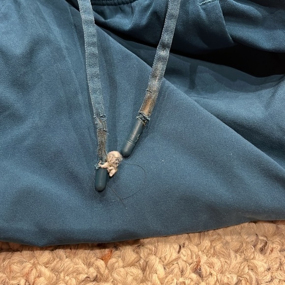 Lululemon Mens THE Short 9" Linerless Sz Medium Bermuda Teal Active Training - Picture 4 of 8